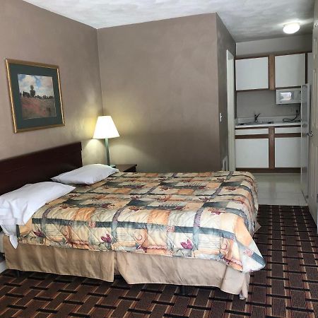 Affordable Suites バーリントン エクステリア 写真