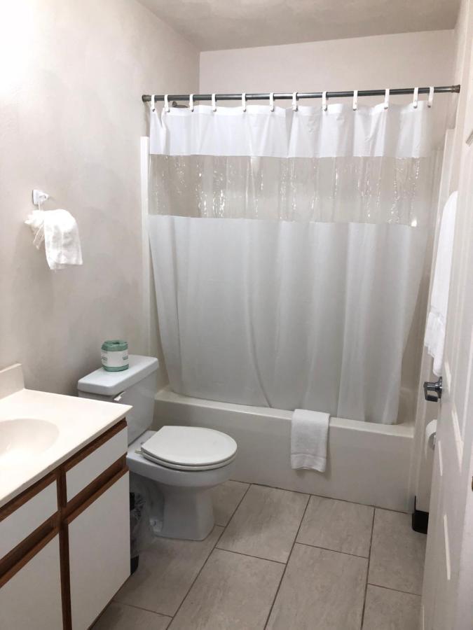 Affordable Suites バーリントン エクステリア 写真